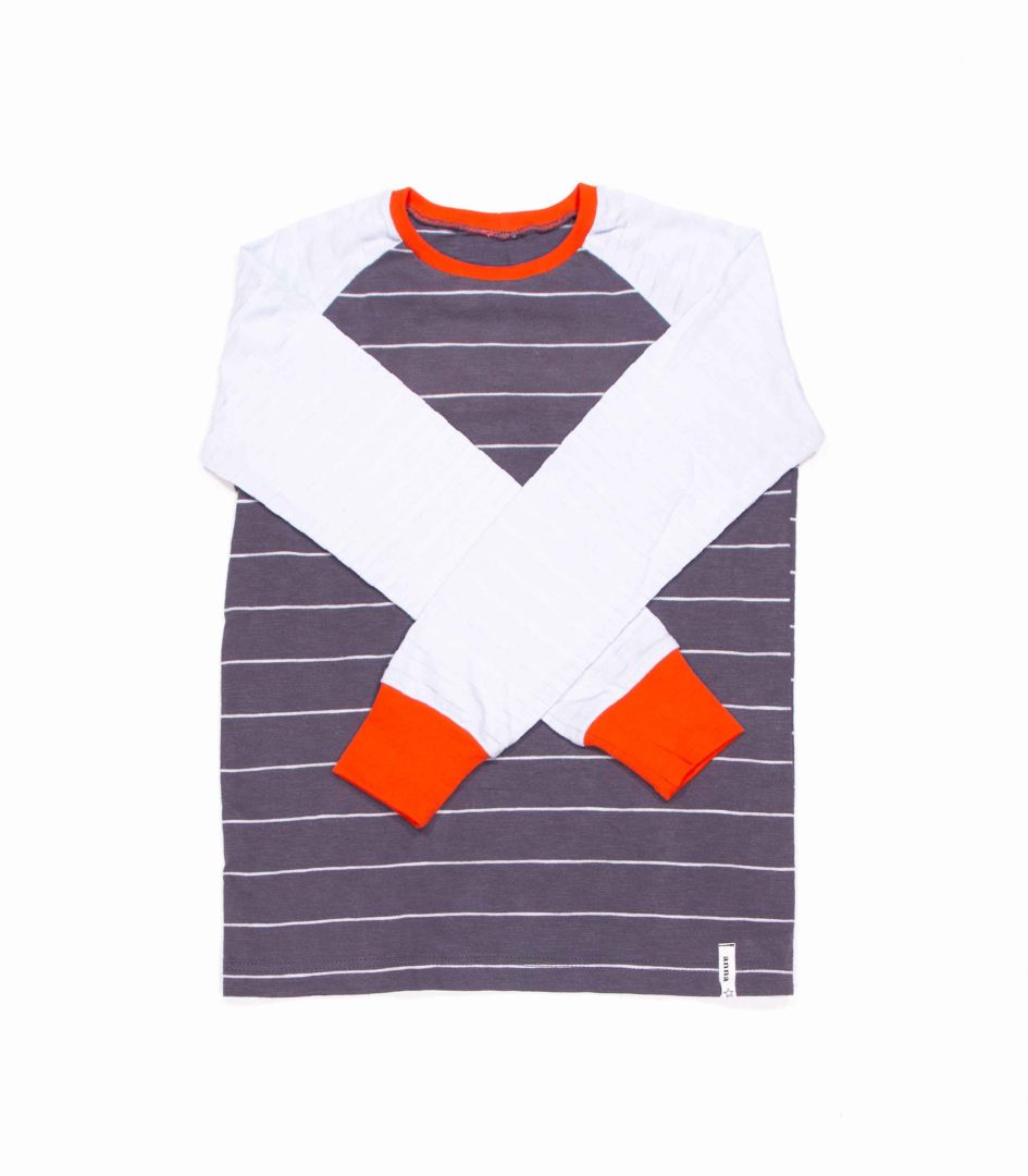 anna * pollack, T-Shirt grau geringelt mit hellblauen Ärmeln, 116-122, Vorderansicht