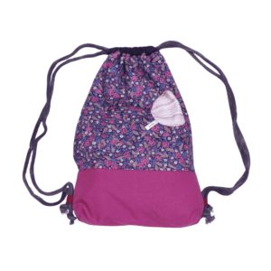 anna * pollack, Beutelbag, Oberteil lila-blaues Millefleurs Muster, Unterteil pinker, robuster Stoff, Tasche rosa, Träger grau, Ansicht zugezogen