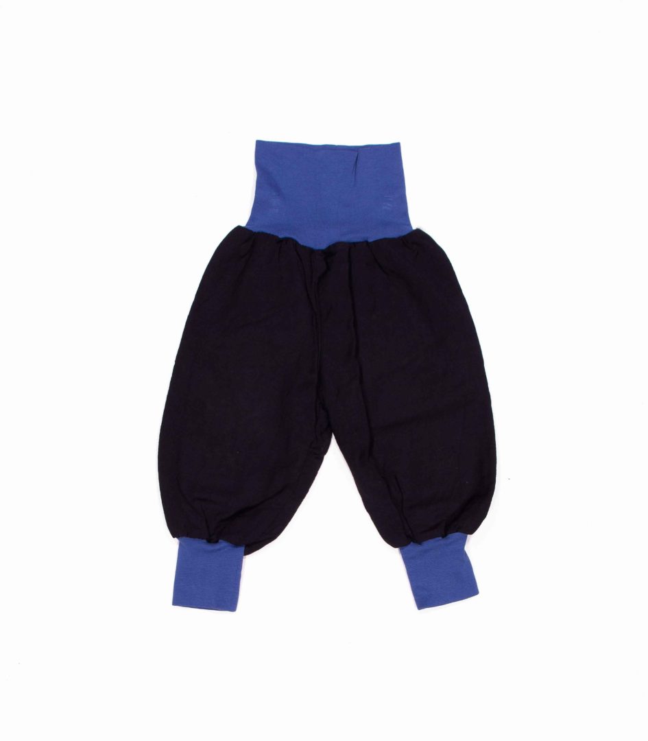 anna * pollack, Minipirat, schwarz mit Bund in Fernblau