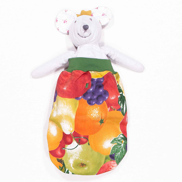 anna * pollack, Stofftier Mausprinzessin mit Puppenschlafsack, buntes Obst
