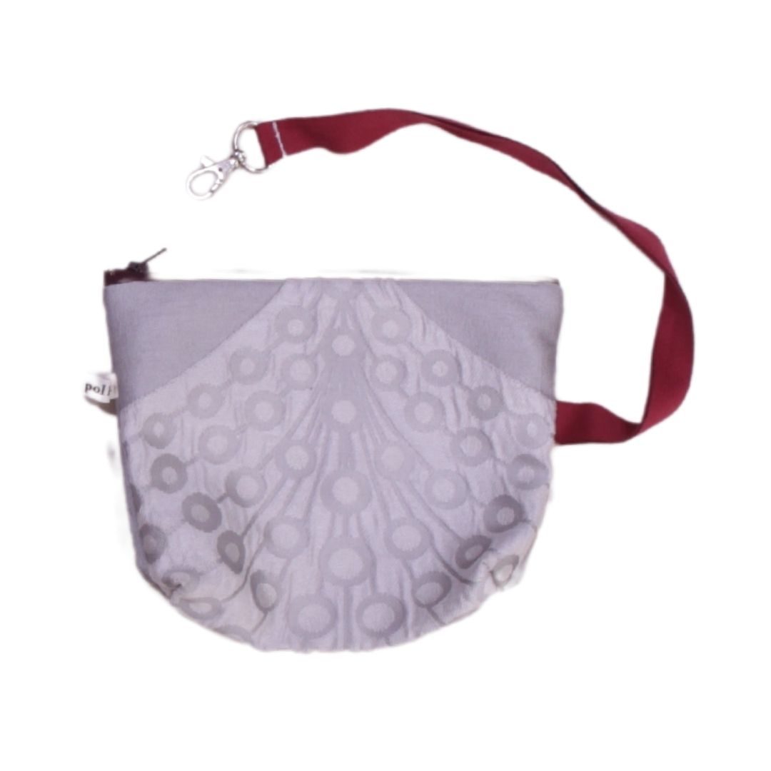 anna * pollack, Täschchen silber mit Motiv, gefüttert, mit Zipp und Gurt