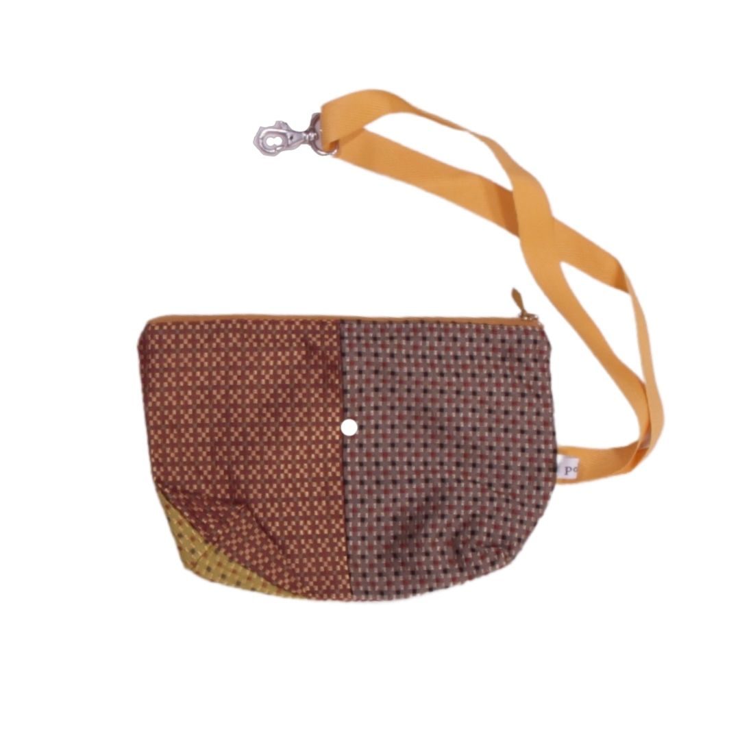 anna * pollack, Täschchen braun, gefüttert, mit Zipp und Gurt