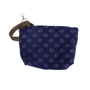 anna * pollack, Täschchen Dirndl dunkelblau, gefüttert, mit Zipp und Gurt